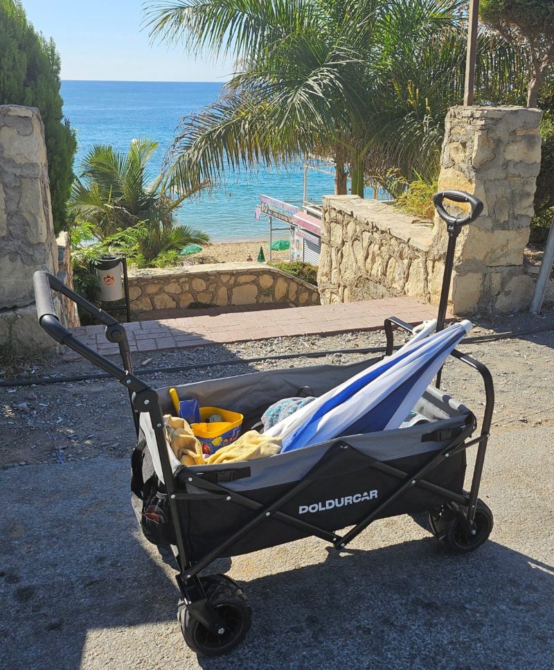 Vagon seçiminde neden Doldurcar: plajda katlanır vagon